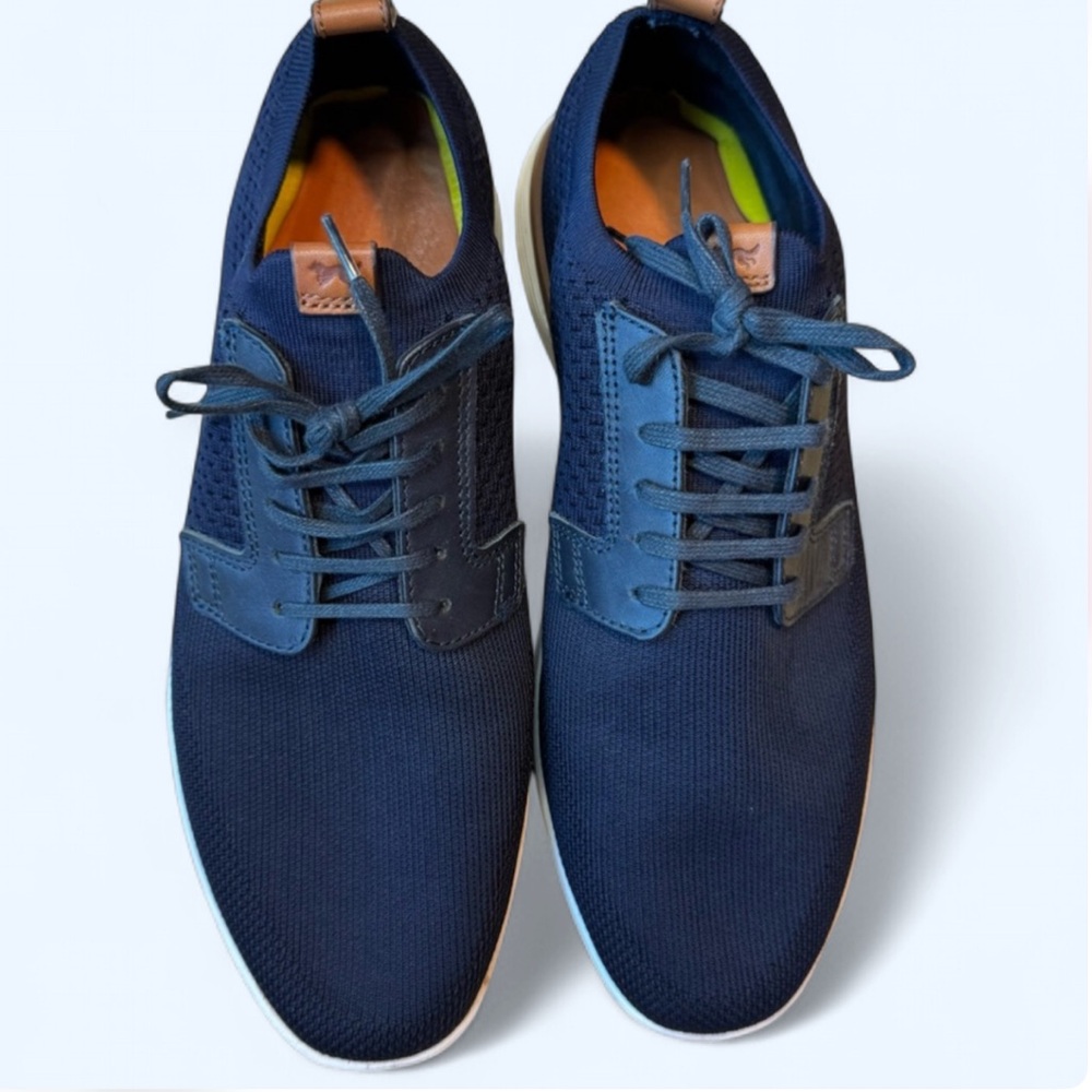 Wolf & Shepard Stylish Navy Blue Men's Sneakers with leather details